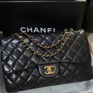 Chanel jumbo